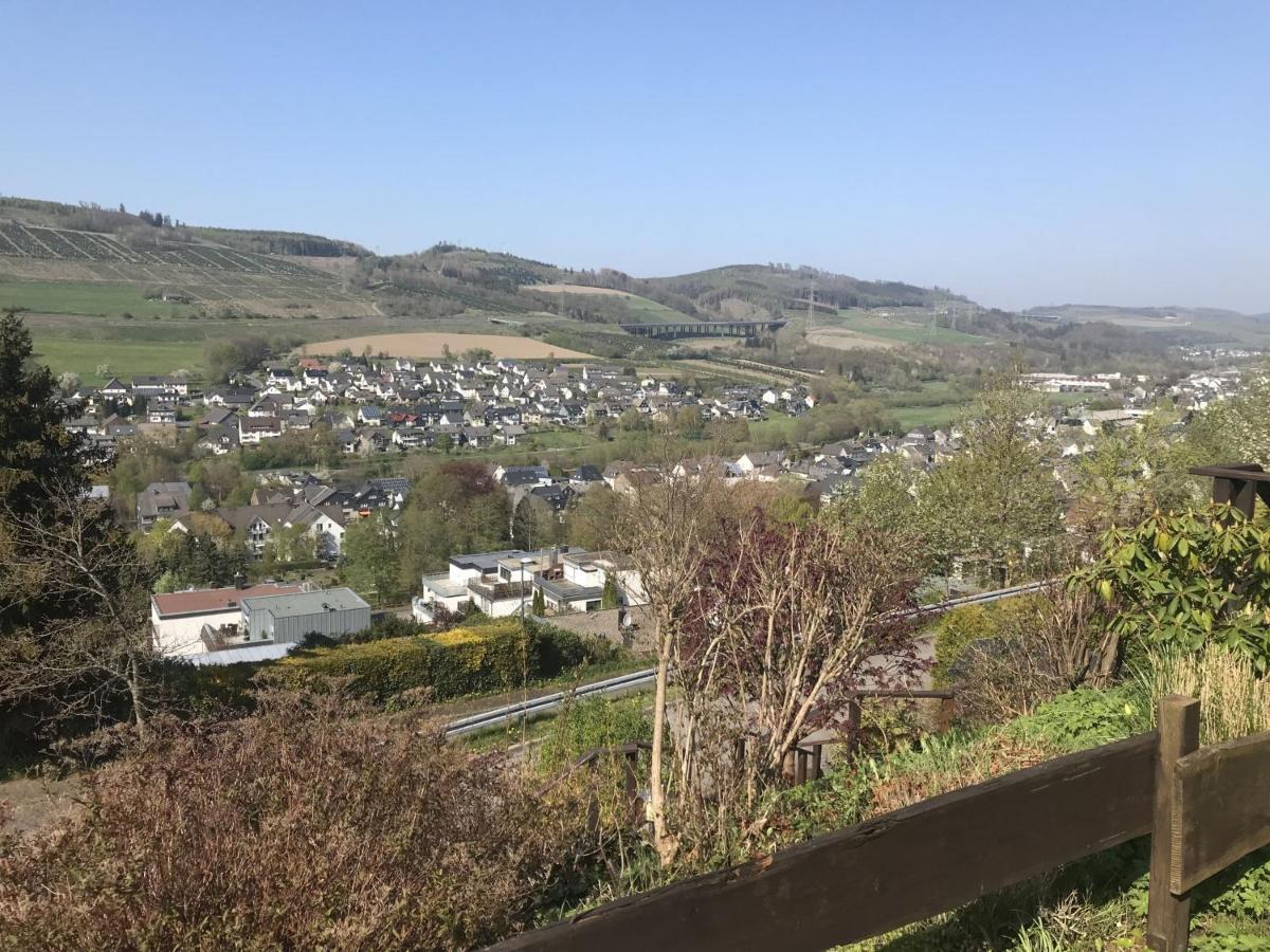 Fewo Oase Ruhrtalblick Bestwig Extérieur photo
